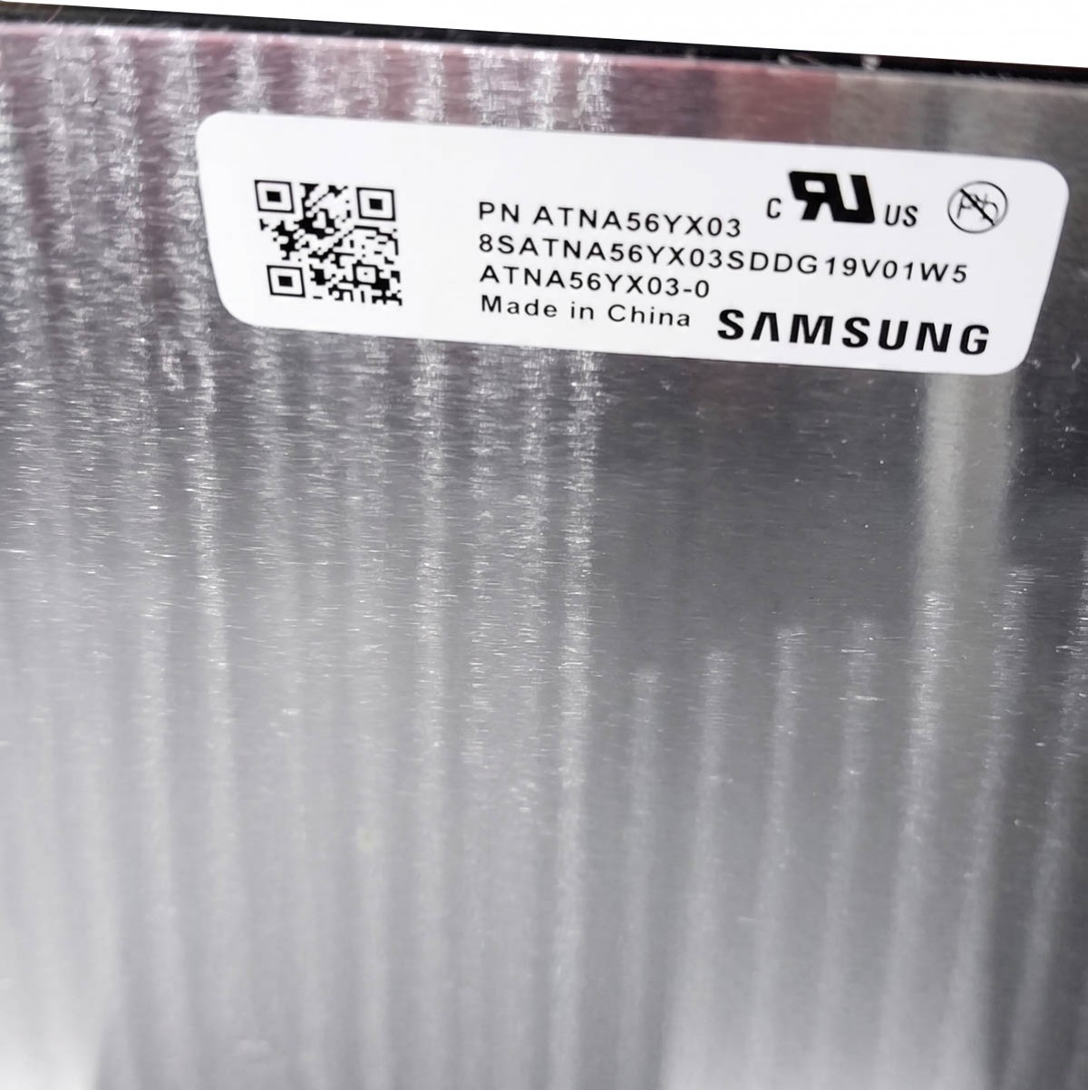 ATNA56YX03-0 15.6 inç 1920x1080 30 Pin OLED Laptop Ekran Paneli ATNA56YX03-0 15.6 inç 1920x1080 30 Pin OLED Laptop Ekran Paneli