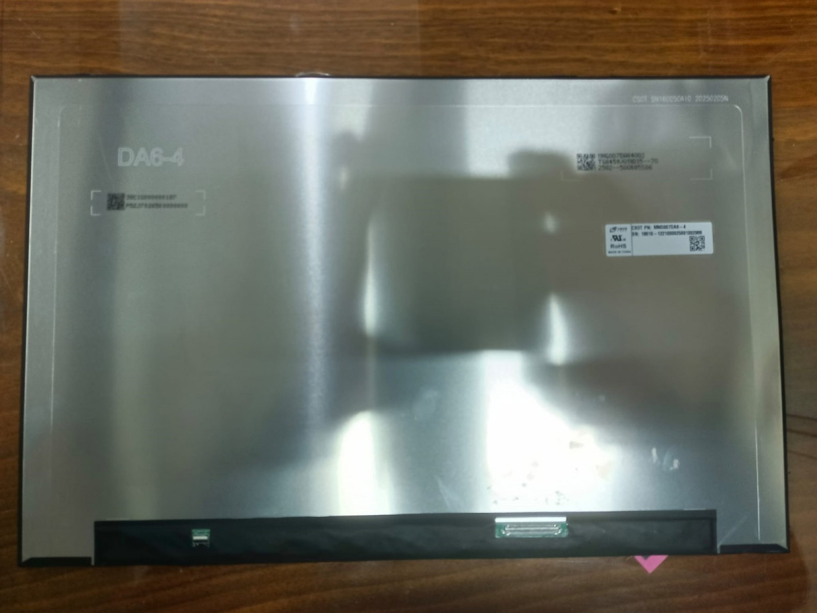 MNG007DA6-4 16 inç 2560x1600 40 Pin Laptop Ekran Paneli